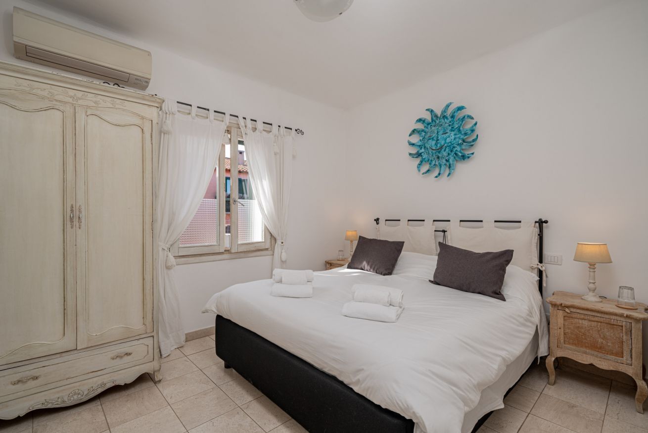 2 bedrooms, in-room safe