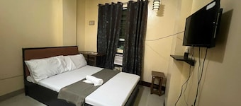 OYO 1151 AAM Transient and Guesthouse