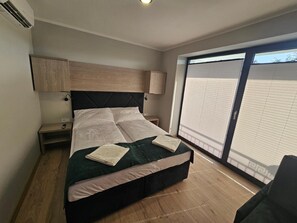 7 Schlafzimmer