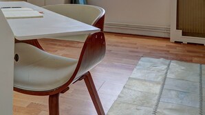 City Apartment, 1 Double Bed with Sofa bed, Non Smoking - Elegant 1BR Near Eiffel & Champ de Mars (Paris)