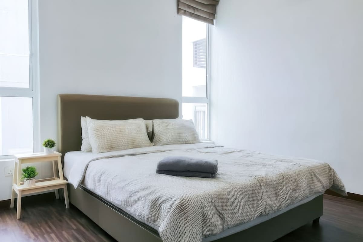 Appartamento Superior, 3 camere da letto, balcone, vista città | Una scrivania, Wi-Fi gratuito