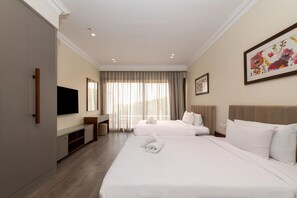 2 bedrooms, iron/ironing board, WiFi