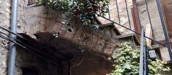 The little house in the castle