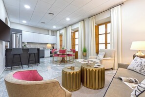 Apartment (3 Bedrooms) | Living area - Genteel Home Plaza de las Tendillas (Córdoba)