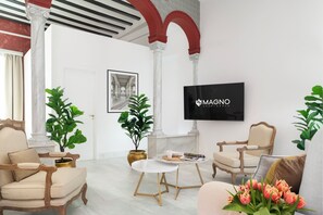 슈피리어 아파트 | 거실 공간