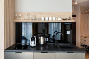Oven, dishwasher, coffee/tea maker, cookware/dishes/utensils - Stylish Studio with Wawel Castle View near Old Town (Kraków)