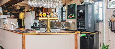 Casa | Bar (en el alojamiento)