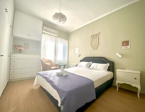 2 quartos, ferros/tábuas de passar roupa, Wi-Fi, roupa de cama