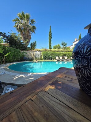 Outdoor pool, open 9:00 AM to midnight, pool umbrellas, pool loungers - alasata country house (Cesme)