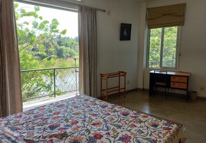 2 多间卧室、办公桌、熨斗/熨衣板、免费 WiFi