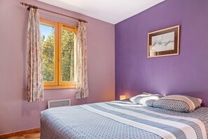 3 habitaciones, tabla de planchar con plancha y wifi 