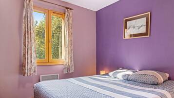 4 chambres, fer et planche Ă repasser, Wi-Fi