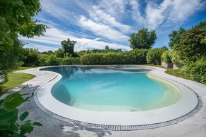 Pool - ApartmentsGarda - Loggia Morel 36 (COSTERMANO SUL GARDA)