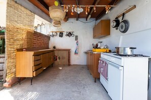 Refrigerador, microondas, lavavajillas y tostadora 