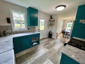 Microwave, oven, stovetop, dishwasher
