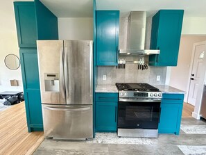 Microwave, oven, stovetop, dishwasher