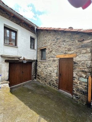 Esterni