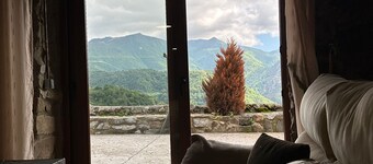 Casa acogedora con maravillosas vistas y todos los servicios,ideal para familias