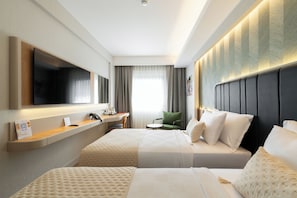 Deluxe Twin Room | Egyptian cotton sheets, premium bedding, Tempur-Pedic beds, minibar