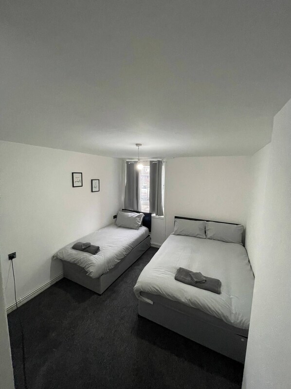 アパートメント 1 ベッドルーム バリアフリー | 2 室のベッドルーム