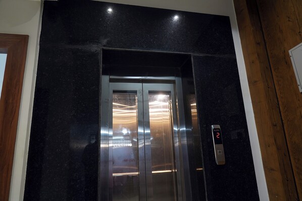 Exterior - GG STAY INN (Varanasi)