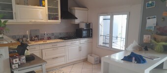 Chambre dans maison spacieuse