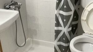 Bathroom - Lainas apartments (Kassandra)
