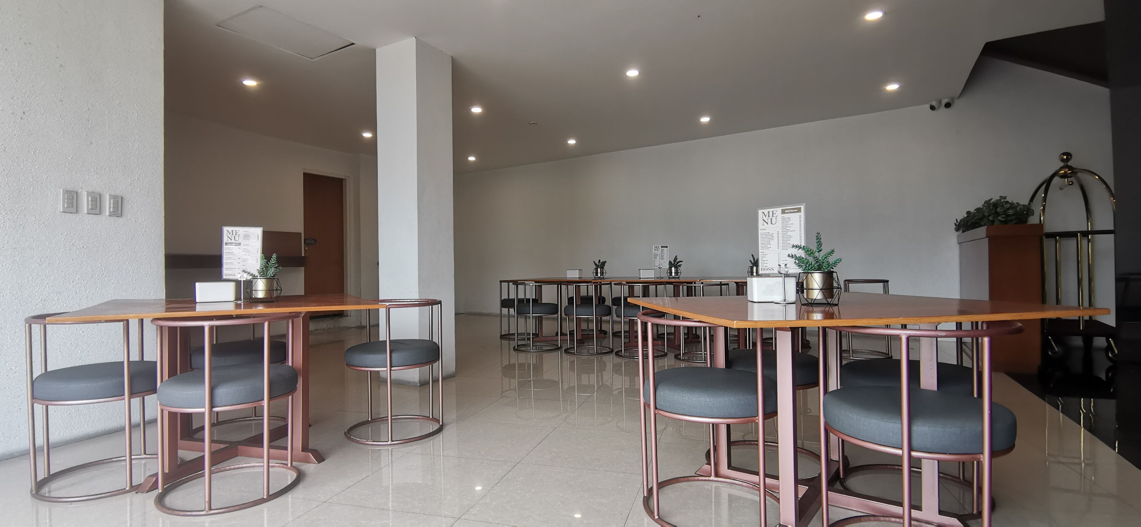 レストラン