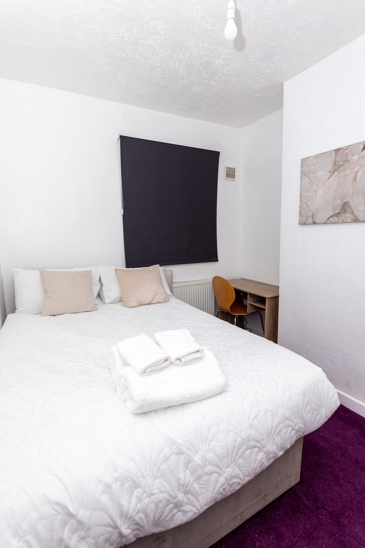 4 bedrooms, iron/ironing board, Internet, bed sheets