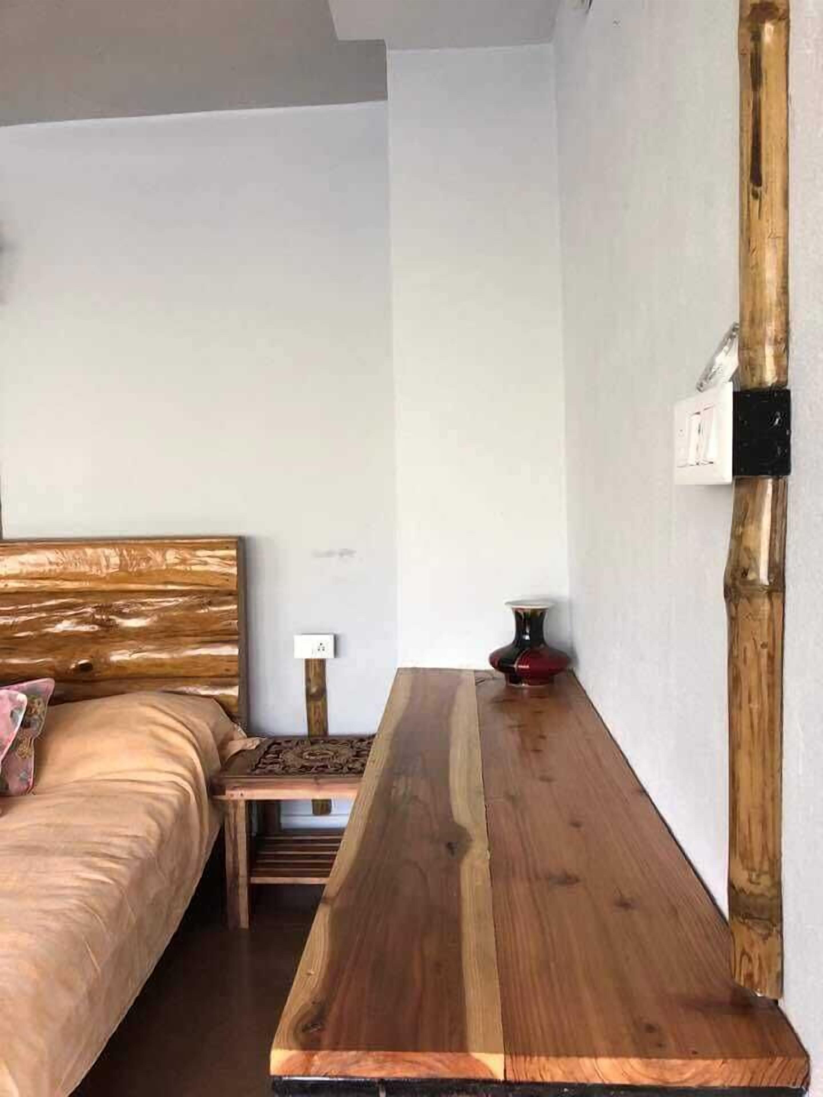 Desk, laptop workspace, soundproofing, iron/ironing board