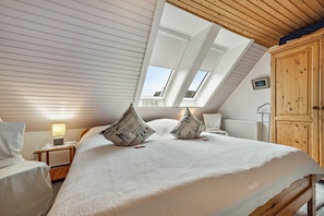 2 chambres, fer et planche à repasser, Wi-Fi, literie fournie