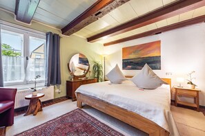 1 bedroom, iron/ironing board, WiFi, bed sheets - Apartment 'Scharhörn' with Shared Terrace, Shared Garden and Wi-Fi (Cuxhaven)