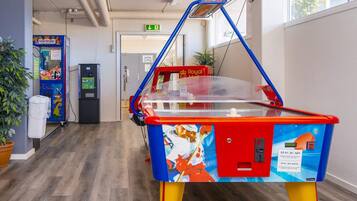 ุดูุฉ | ุบุฑูุฉ ุงูุฃูุนุงุจ