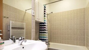 Apartment | Interior - 4 Person Holiday Park Home in Blokhus (Blokhus)