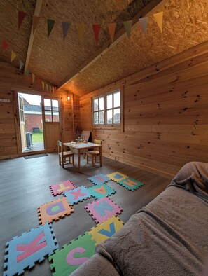 Interior - Family-friendly vacation home near the North Sea with large garden & 4 bedrooms (Holtgast)