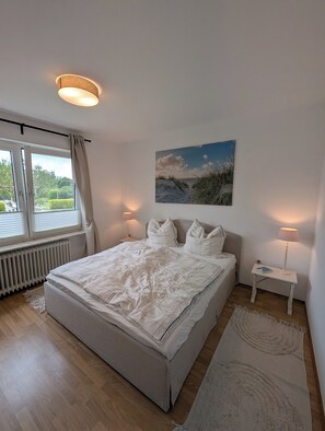 4 chambres, fer et planche à repasser, Wi-Fi, draps fournis
