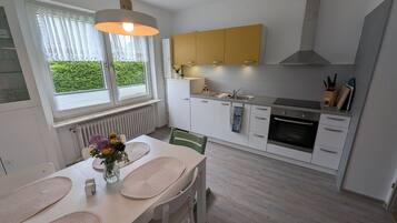 Microwave, oven, stovetop, dishwasher