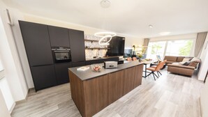 Uklassifisert bilde, 4 av 40, knapp