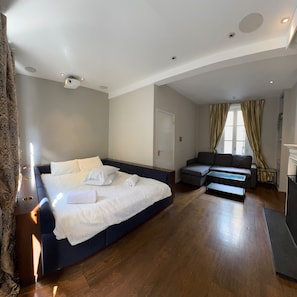 3 間臥室、免費無線上網、床單