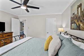 3 bedrooms, desk, iron/ironing board, travel cot