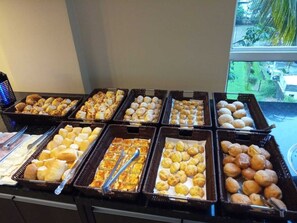 Desayuno buffet incluido todos los días