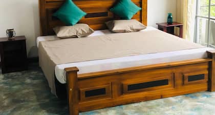 3-bedroom house in Kandy City with WiFi, AC