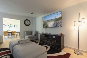 Smart-TV, videospill, DVD-spiller og bøker