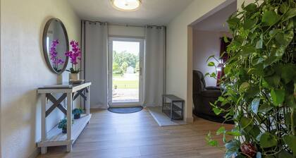 Turtle Time Retreat-Close To OWA, Tanger, Hospital! Game Room, Hot Tub!