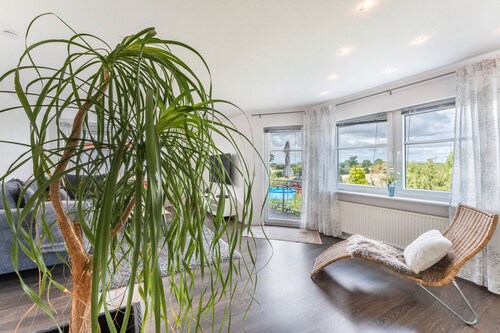 Apartment 'Am Rande Neumünsters' with Balcony