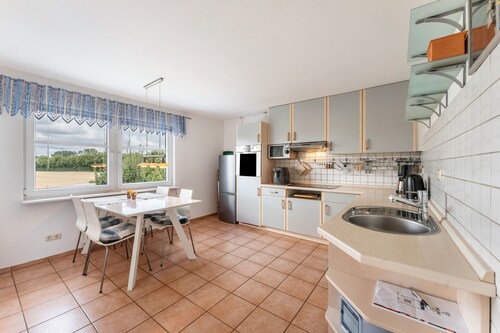 Apartment 'Am Rande Neumünsters' with Balcony