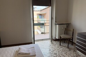 2 bedrooms, iron/ironing board