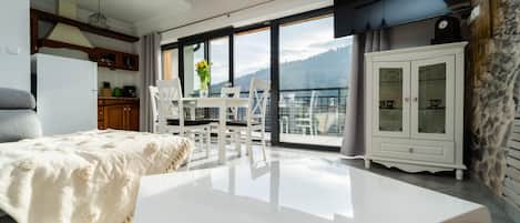2 Schlafzimmer, Bügeleisen/Bügelbrett, Reisekinderbett, WLAN