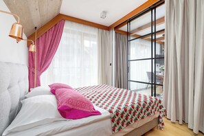 1 bedroom, iron/ironing board, travel cot, WiFi