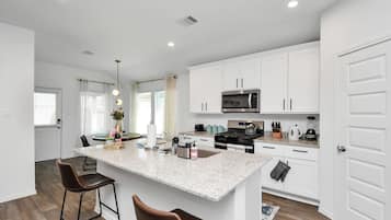 Microwave, oven, stovetop, dishwasher